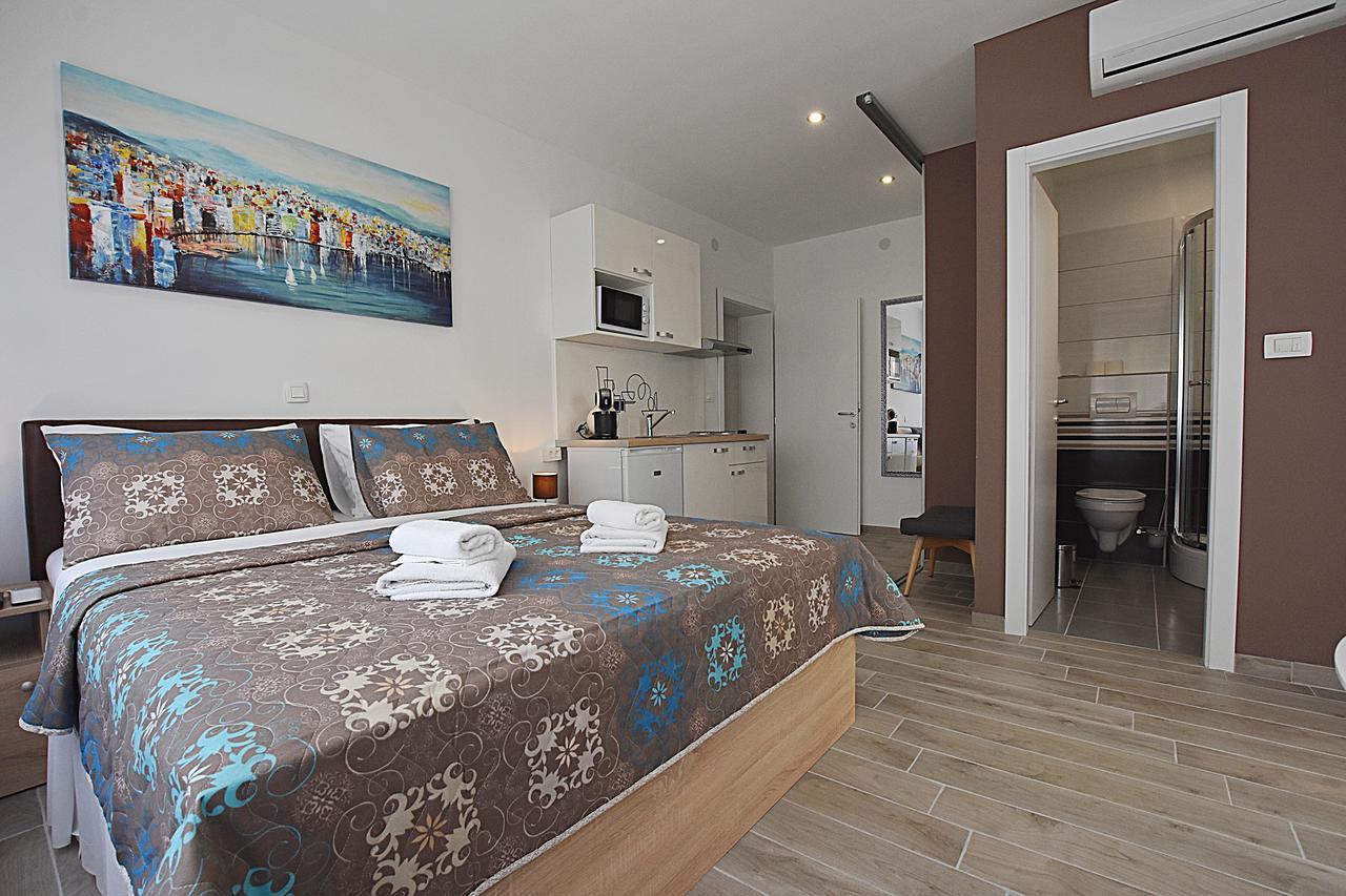 Borna & Roko Apartments Free Parking Задар Екстер'єр фото