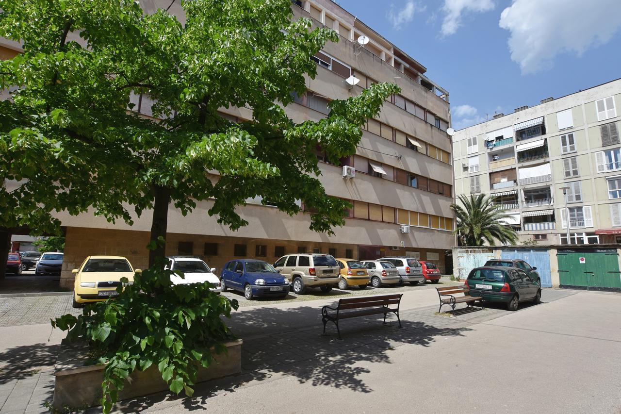 Borna & Roko Apartments Free Parking Задар Екстер'єр фото